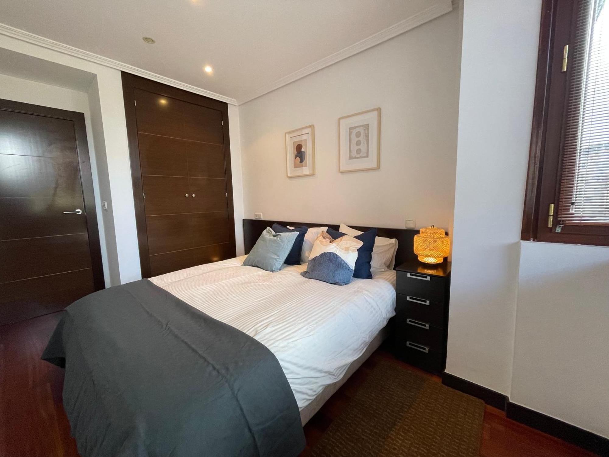 Atuaire Home Vivienda B Luminosa Parking Incluido En Plena Calle Comercial Burgo Extérieur photo